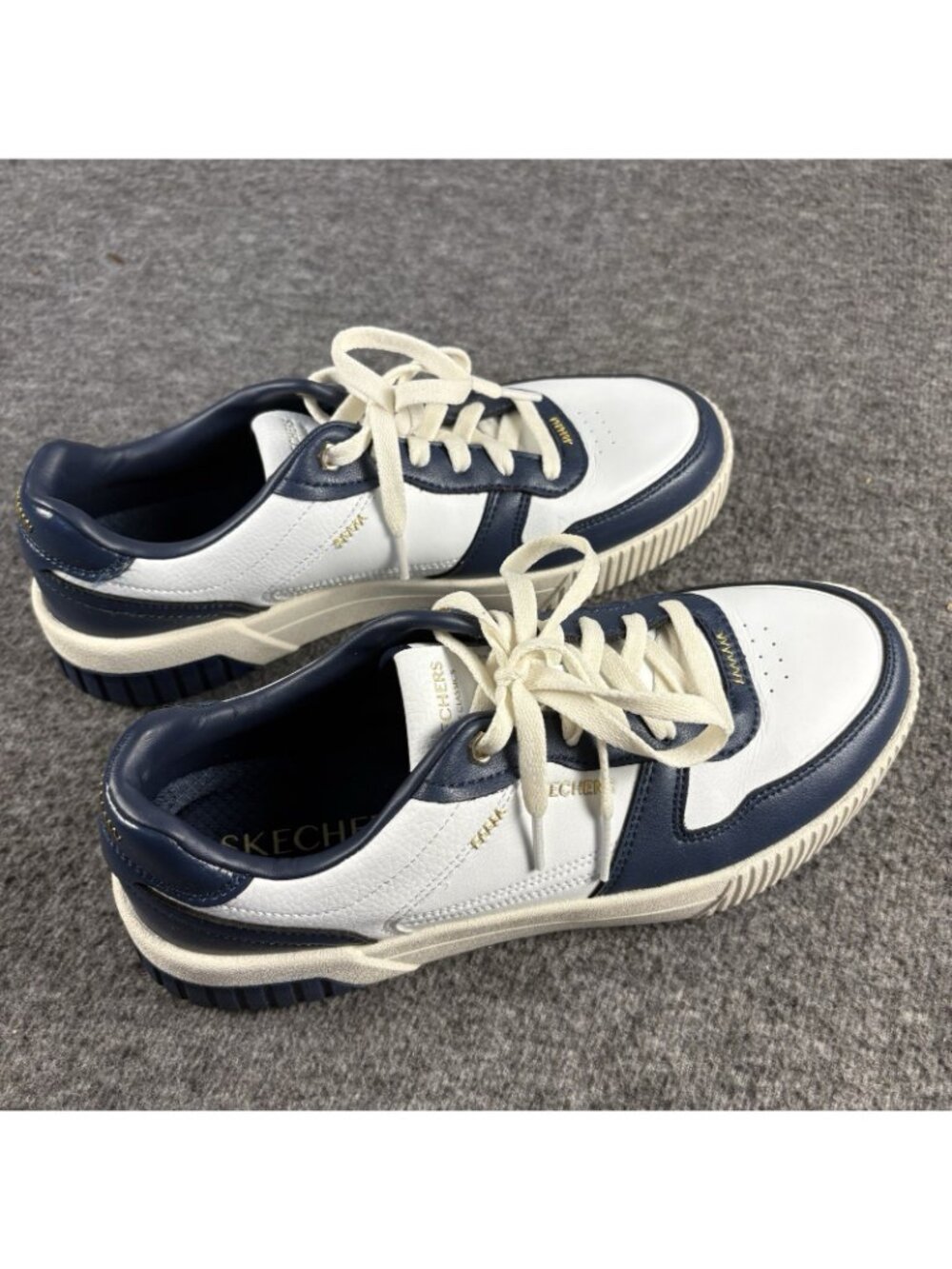 Skechers Court Classics Womens 8.5 Air Cooled Memory Foam White Navy Shoes - Picture 7 of 12